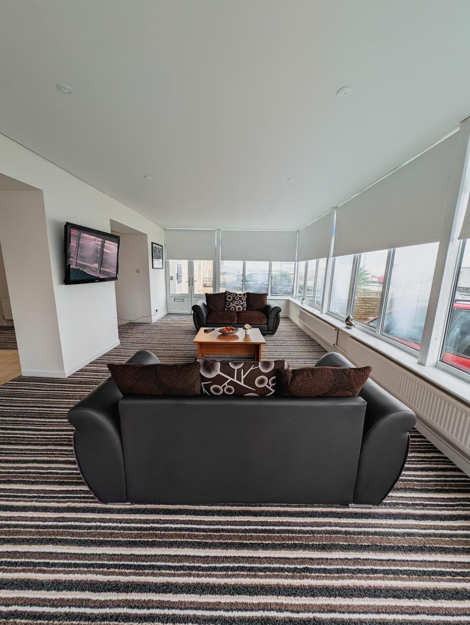 Bay & Harbour Holiday Apartments & Rooms Only Weston-super-Mare Extérieur photo