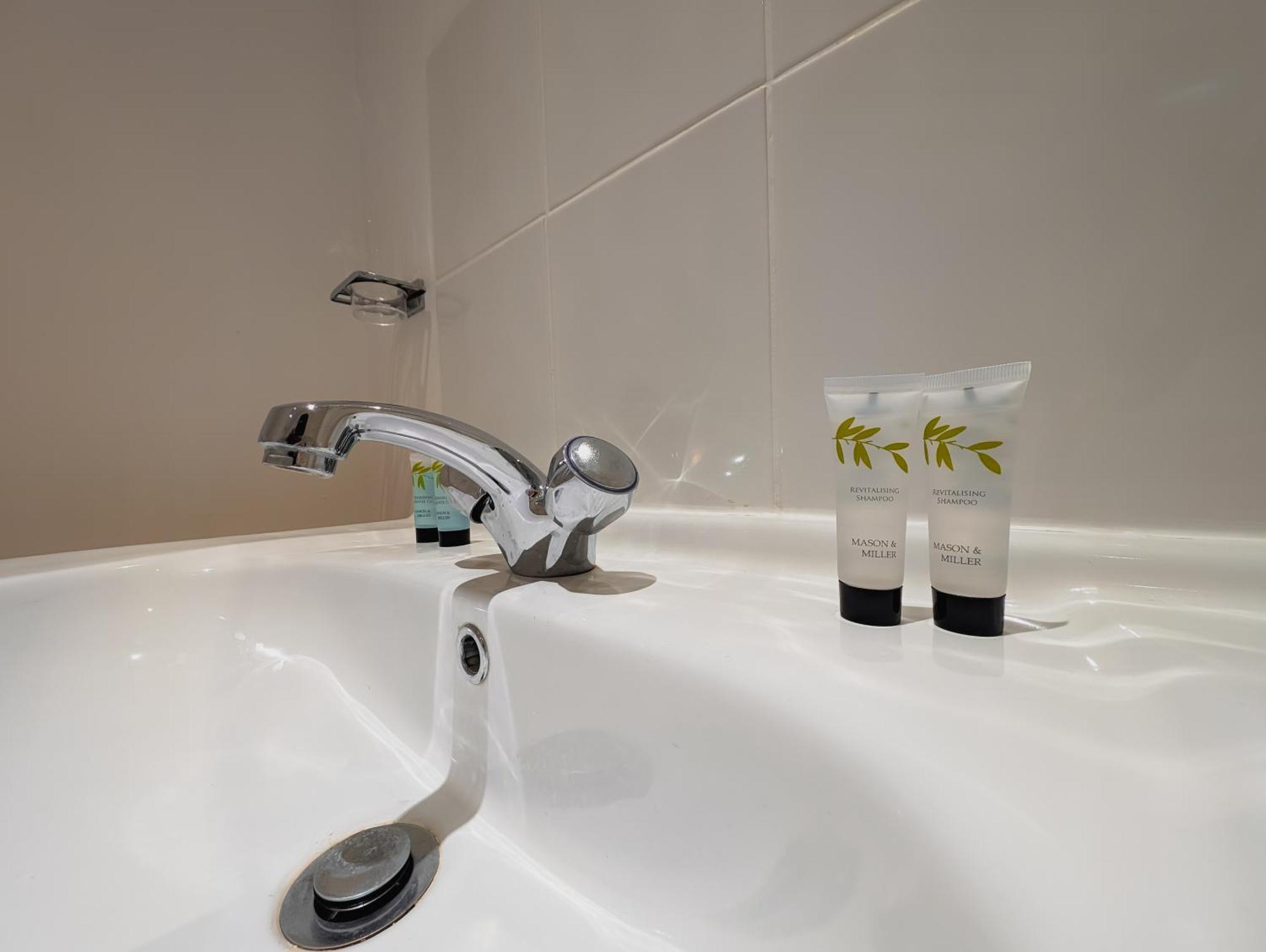 Bay & Harbour Holiday Apartments & Rooms Only Weston-super-Mare Extérieur photo