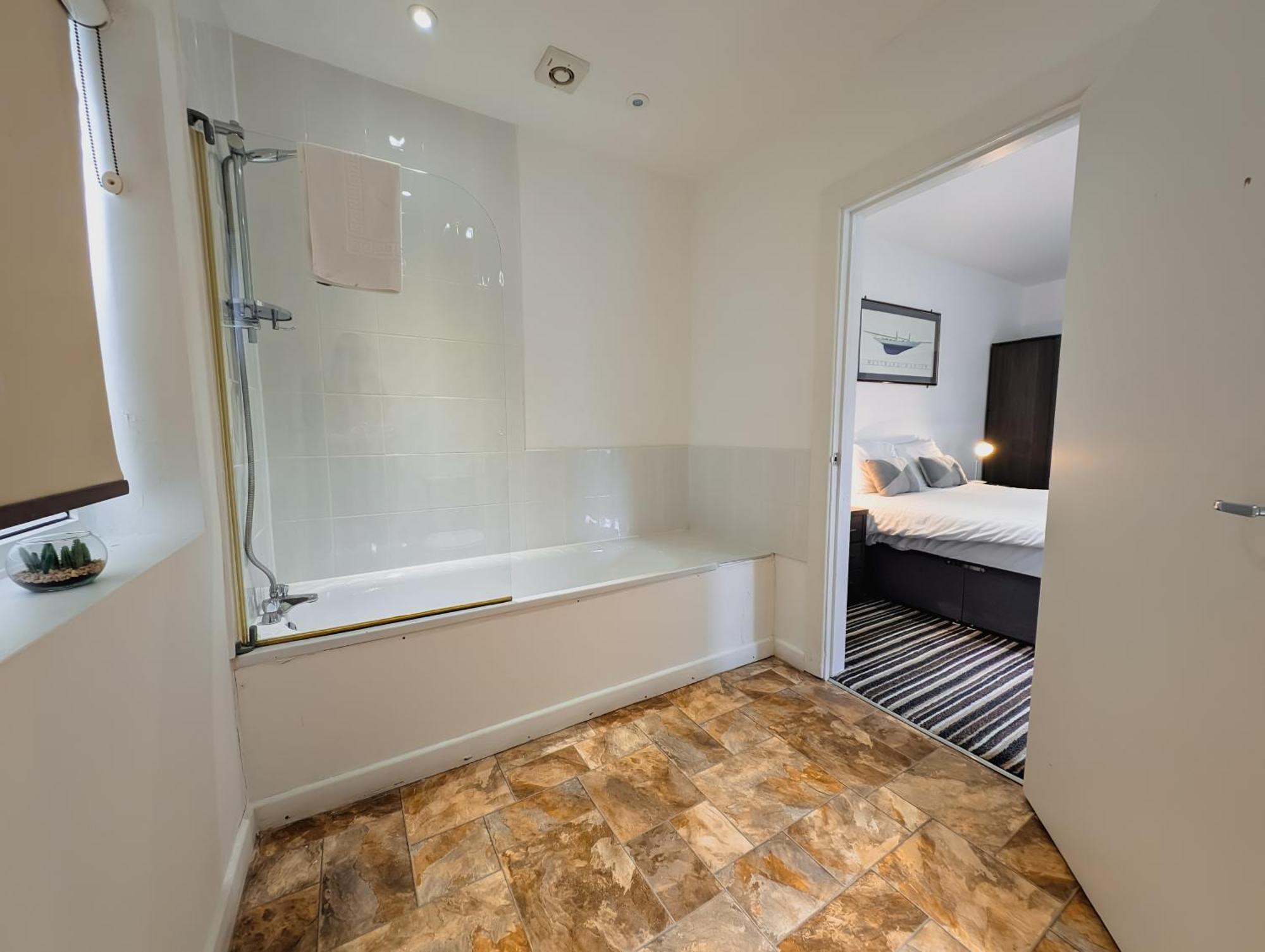 Bay & Harbour Holiday Apartments & Rooms Only Weston-super-Mare Extérieur photo