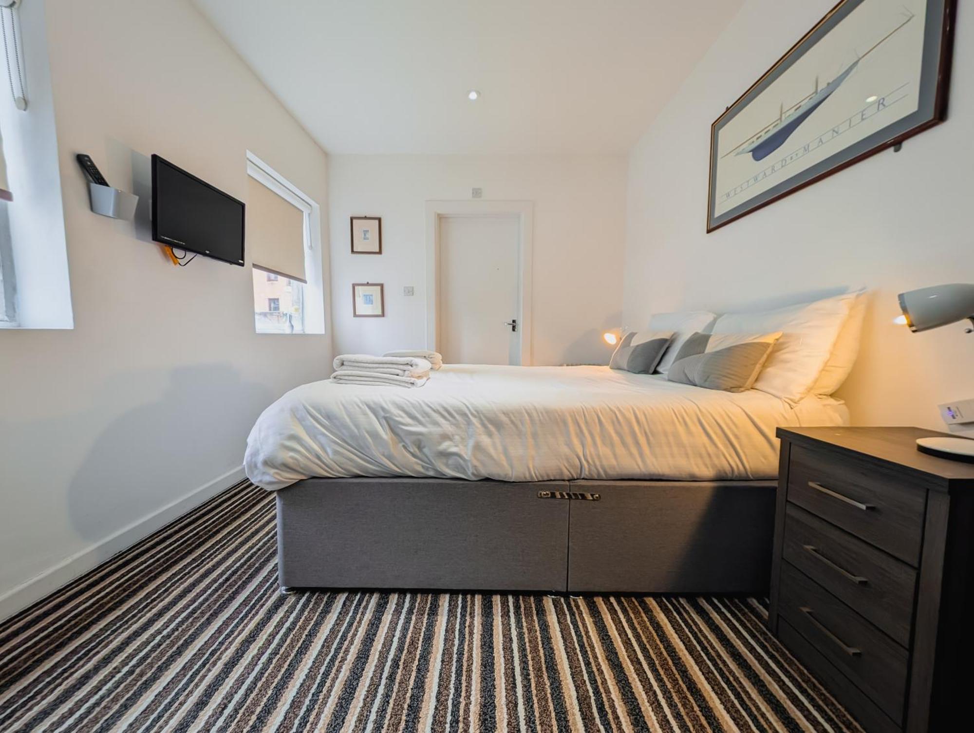 Bay & Harbour Holiday Apartments & Rooms Only Weston-super-Mare Extérieur photo