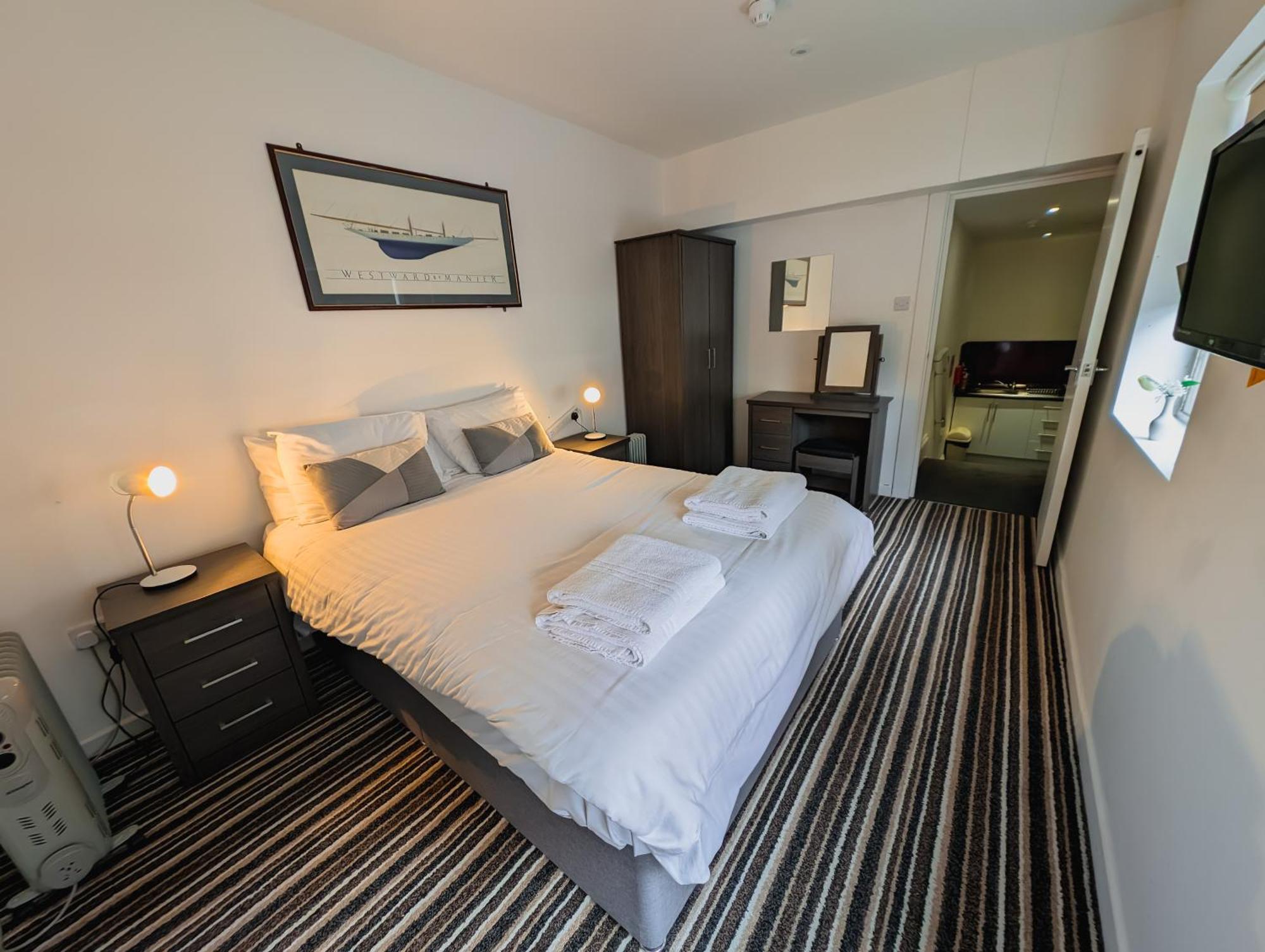 Bay & Harbour Holiday Apartments & Rooms Only Weston-super-Mare Extérieur photo